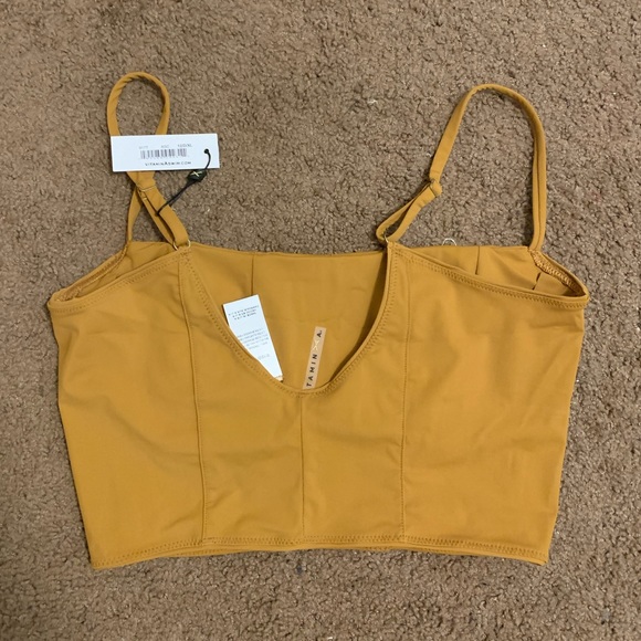 Vitamin A Swimwear Iris Sculpt Top - Picture 3 of 7